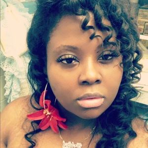 Meet your Posher, Waldine